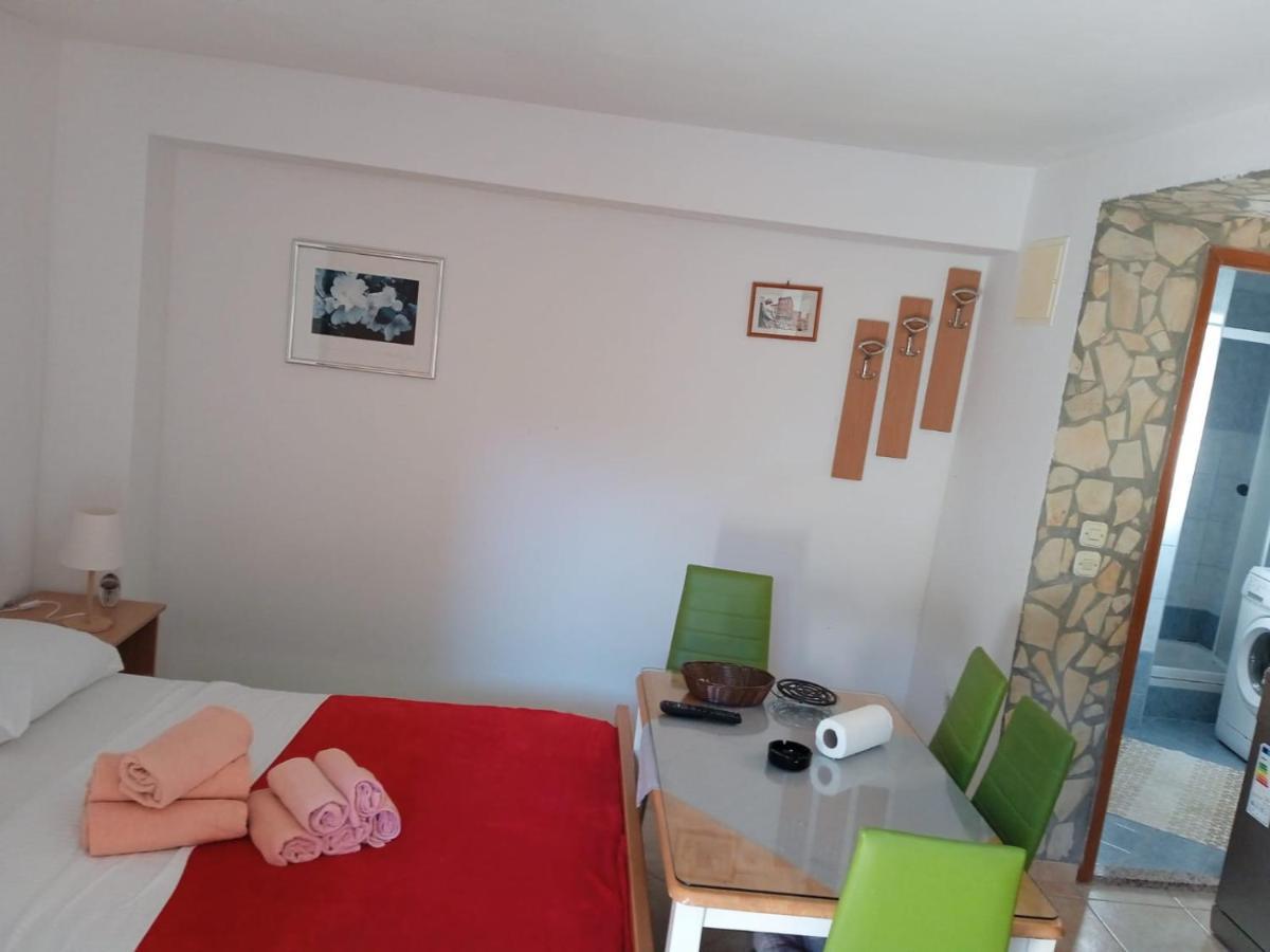 Apartmani L&Z Petrcane Εξωτερικό φωτογραφία